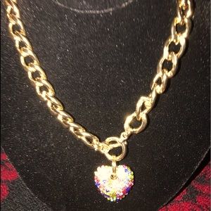 Puffed heart necklace